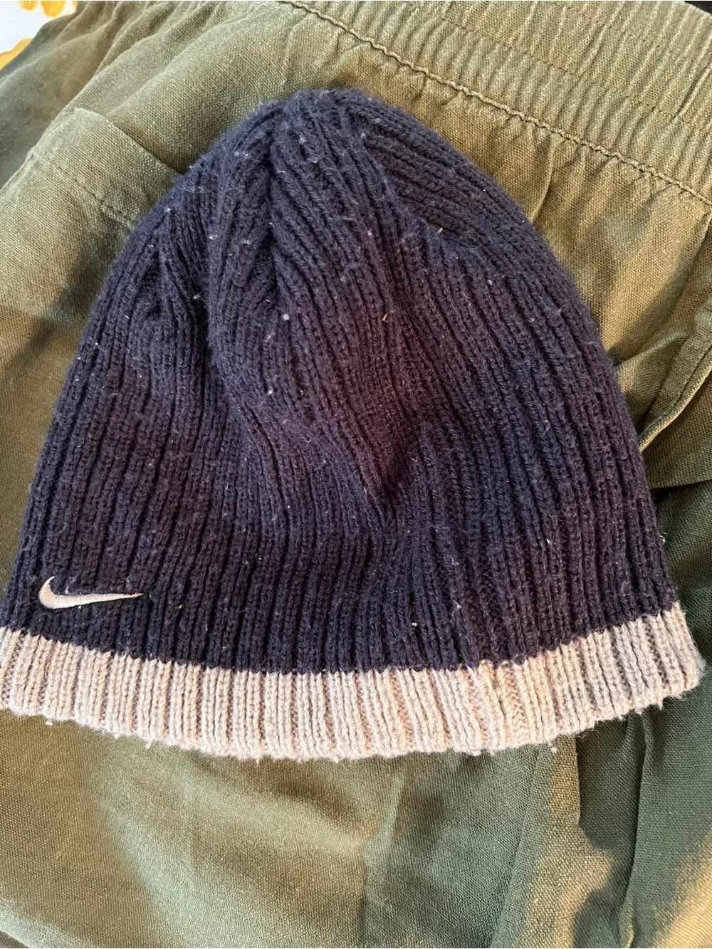 Nike Two-Tone Ribbed Beanie in Dark Blue and Light Gray